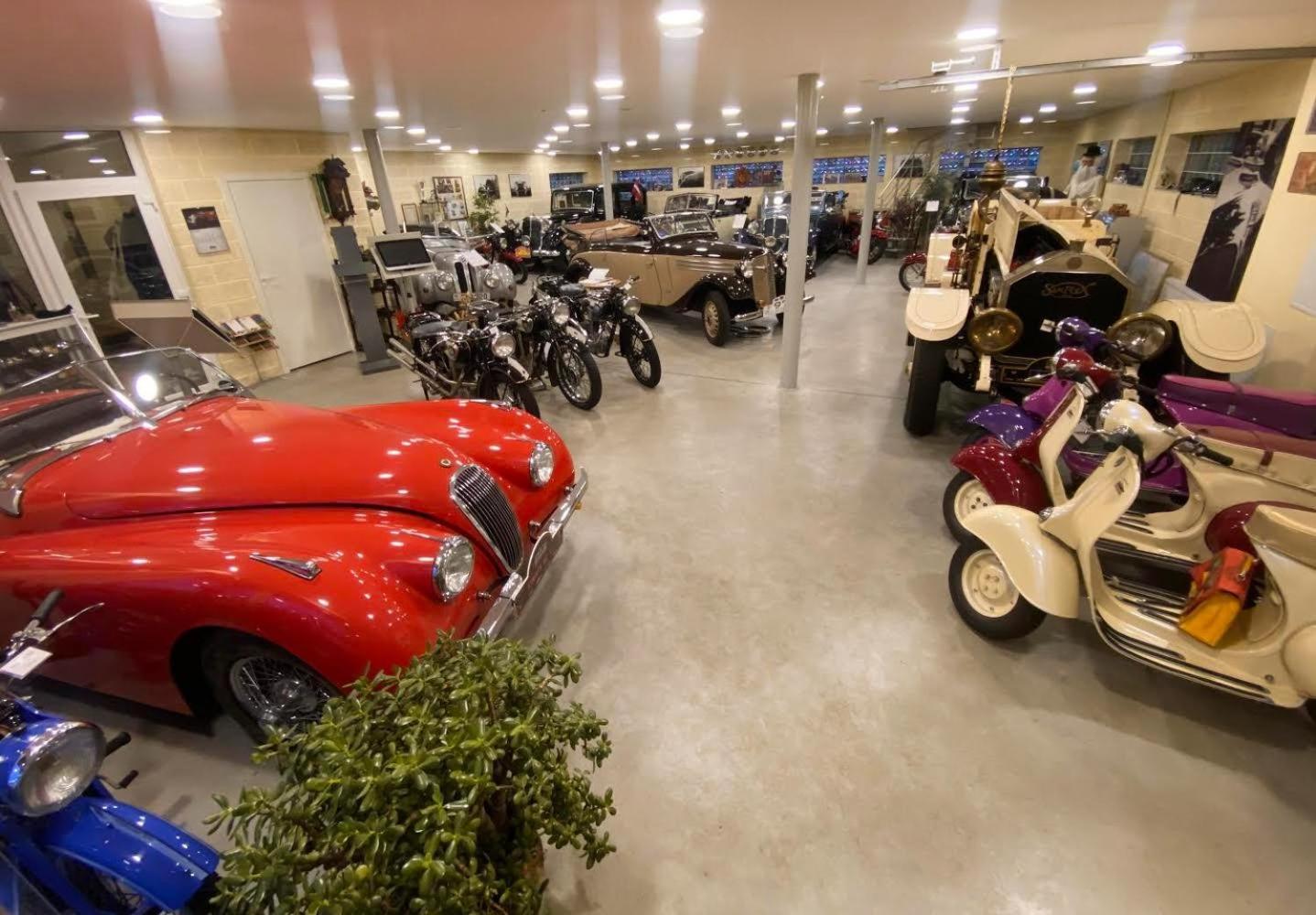 Classic Car Museum Apartment Riga Eksteriør bilde